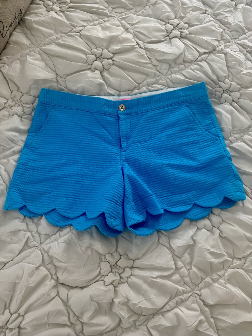 Lilly Pulitzer Women’s Scalloped Hem Shorts - Bright Blue